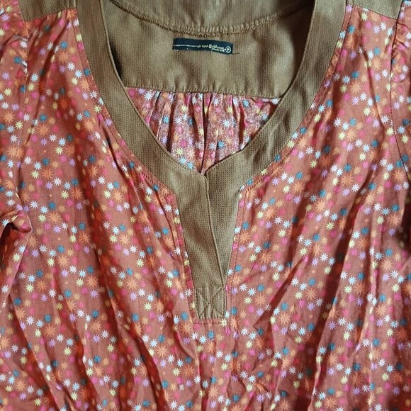 Adorable Hippie/boho top with suede trim. - Picture 3 of 10